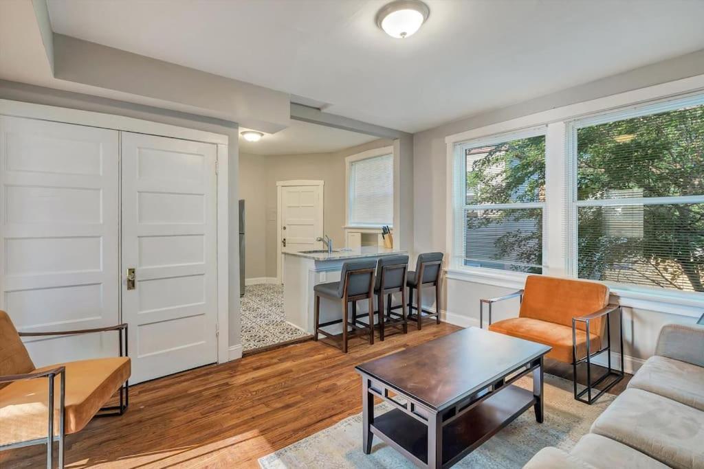 Beautiful Tower Grove Unit Recently Renovated 2S Richmond Heights Exterior foto